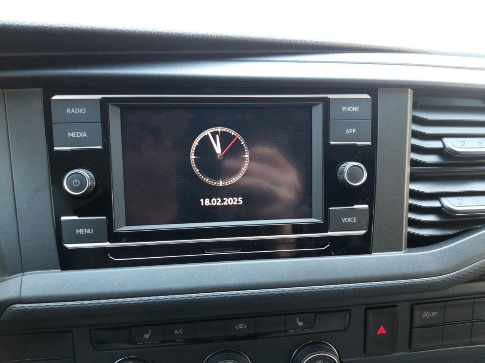Volkswagen T6.1 Transporter Kasten kurzer Radstand