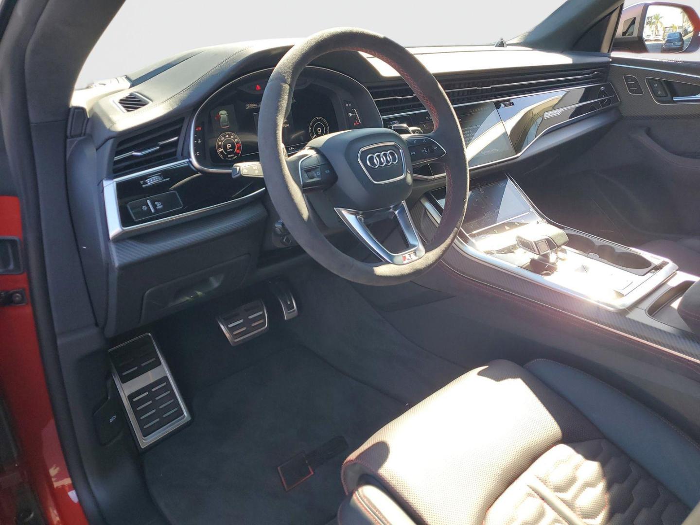 2025 Audi RS Q8 Base - Photo 18