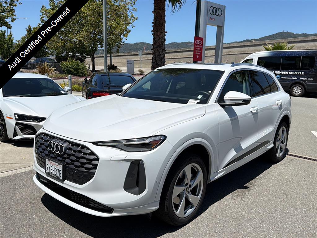 2025 Audi Q5 40 Premium Plus's photo
