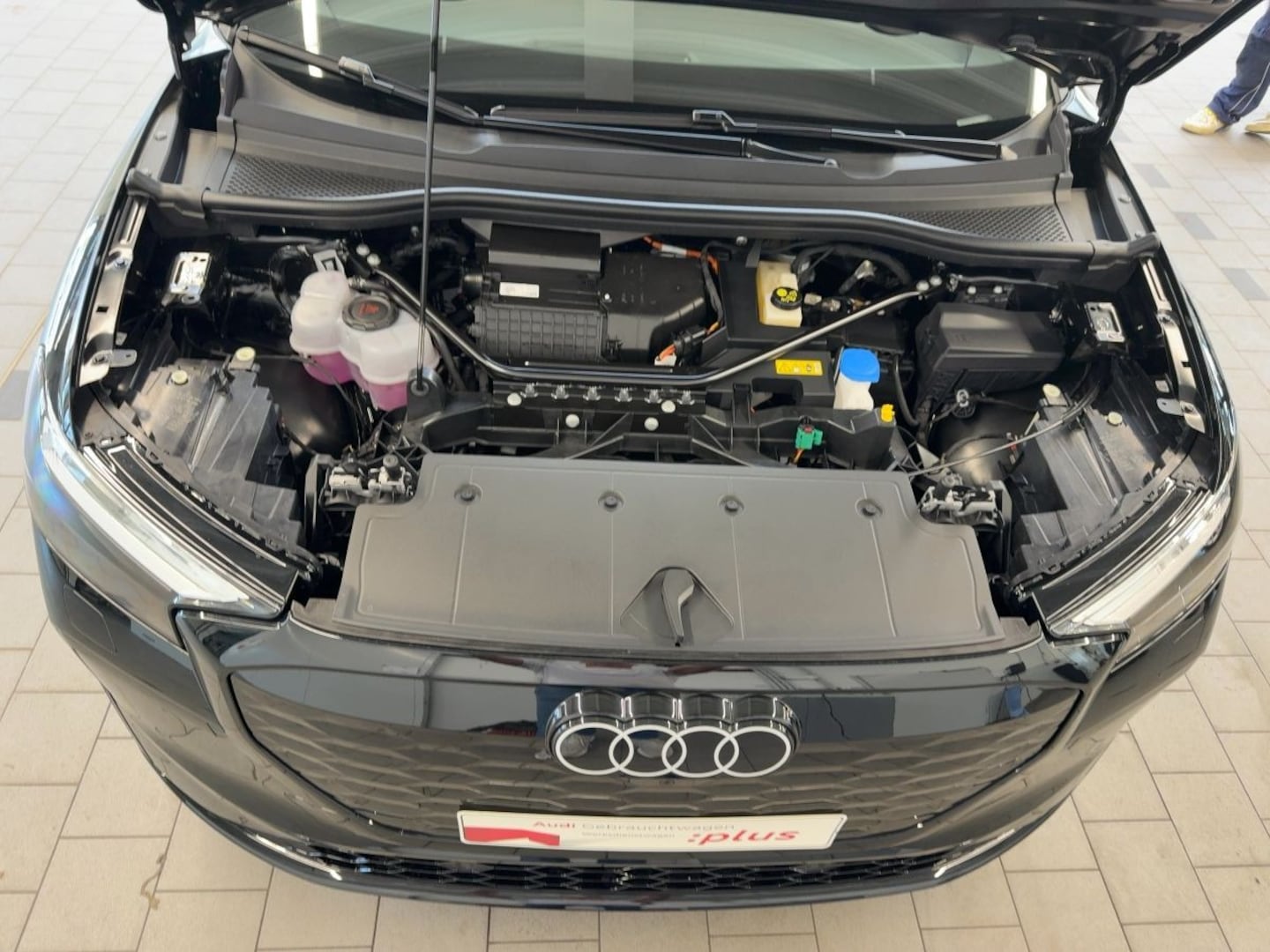 Bild über Audi Q4 SUV e-tron e-tron 150 kW - für weitere Informationen kontaktieren Sie den Audi Partner