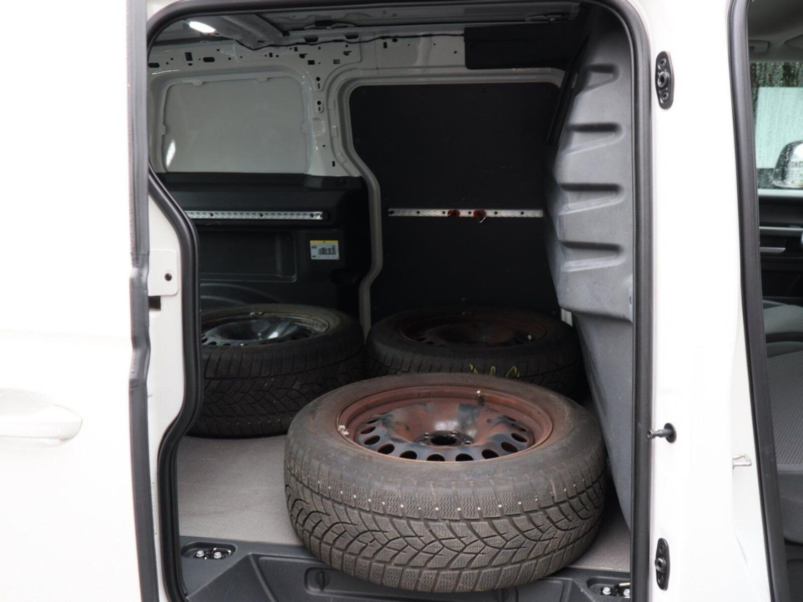 Volkswagen ID. Buzz Cargo – Bild 4