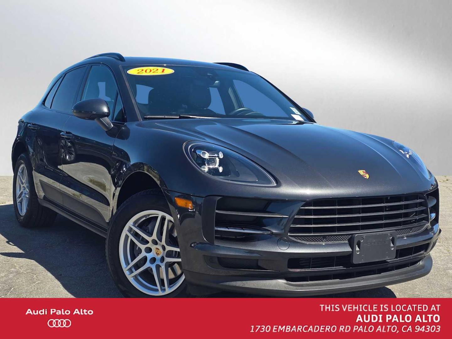 2021 Porsche Macan -'s photo