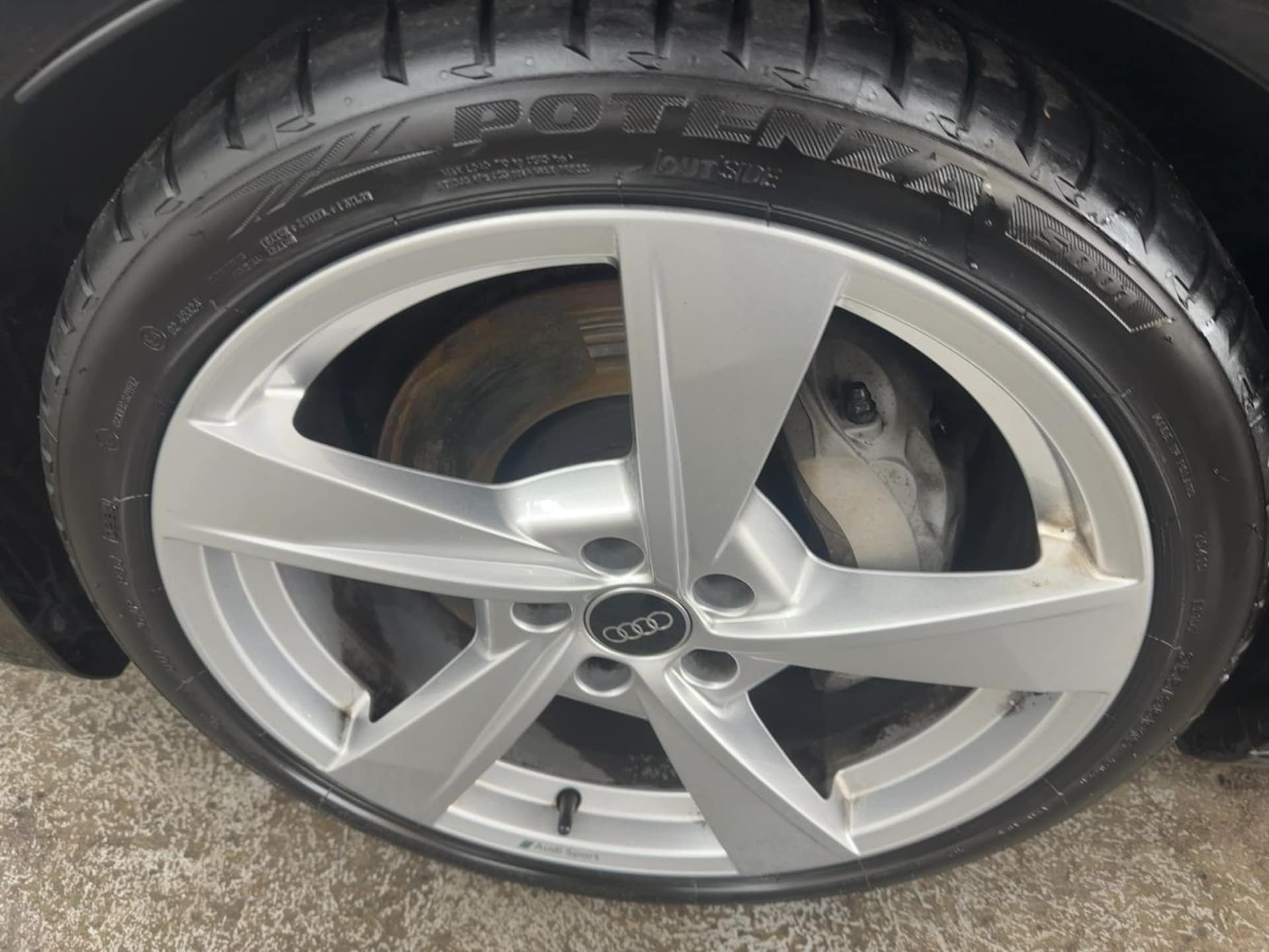 Audi A4 Avant S line