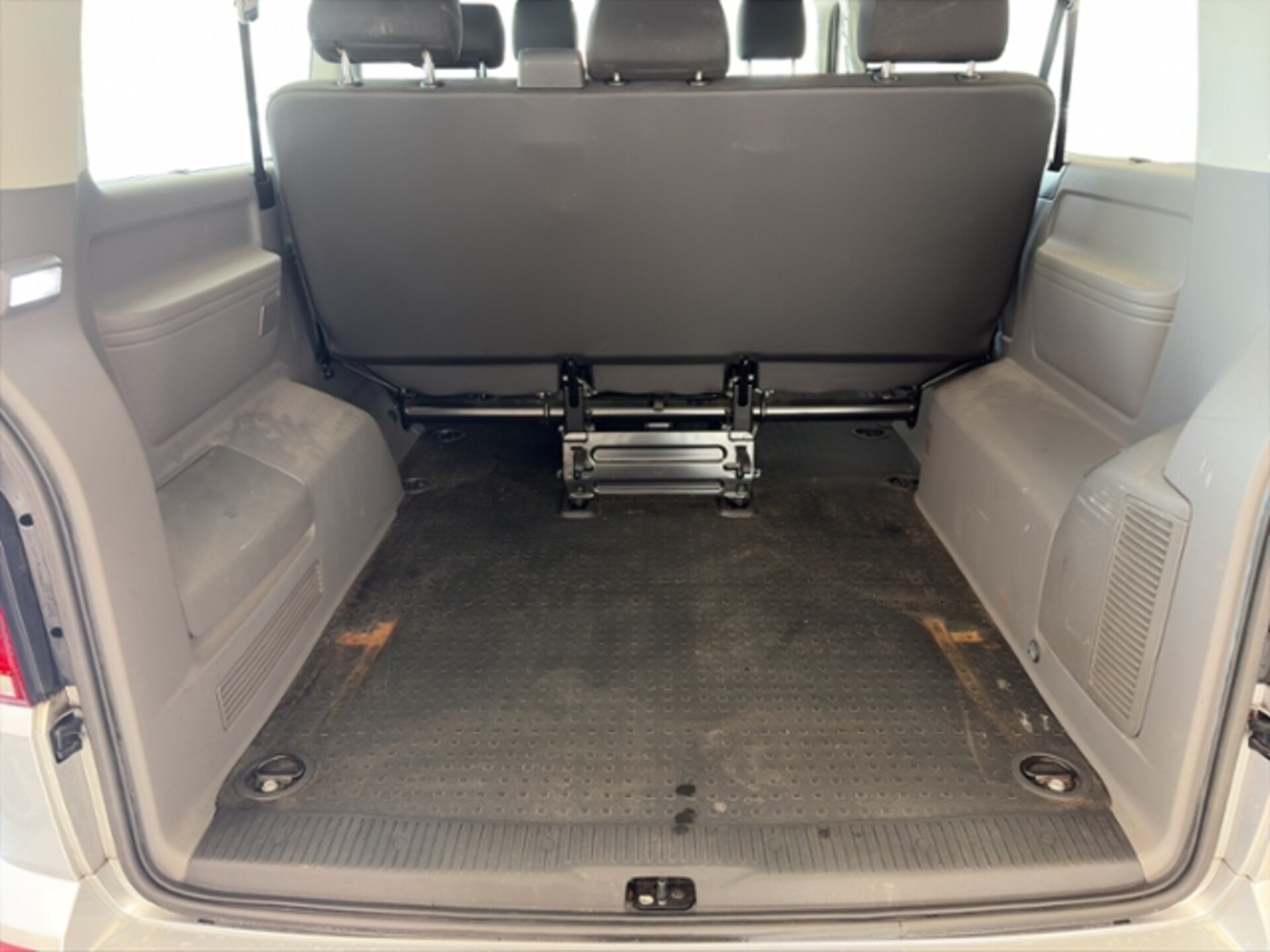 Volkswagen T6.1 Caravelle langer Radstand Comfortline