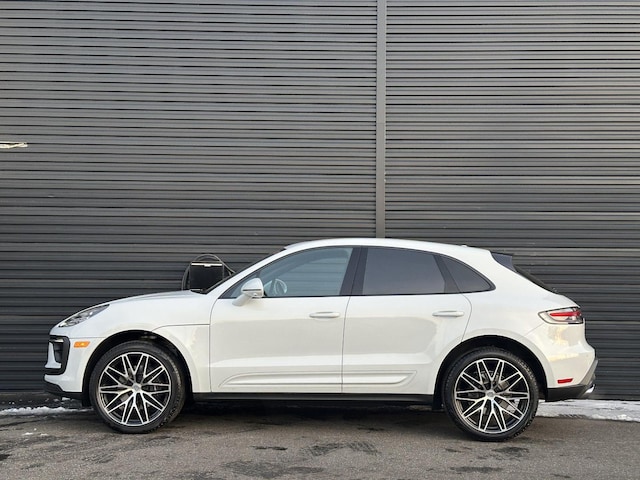 2025 Porsche Macan
