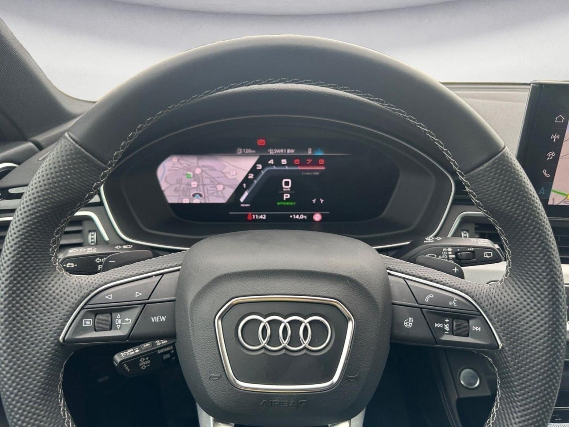 Audi A4 Avant S line