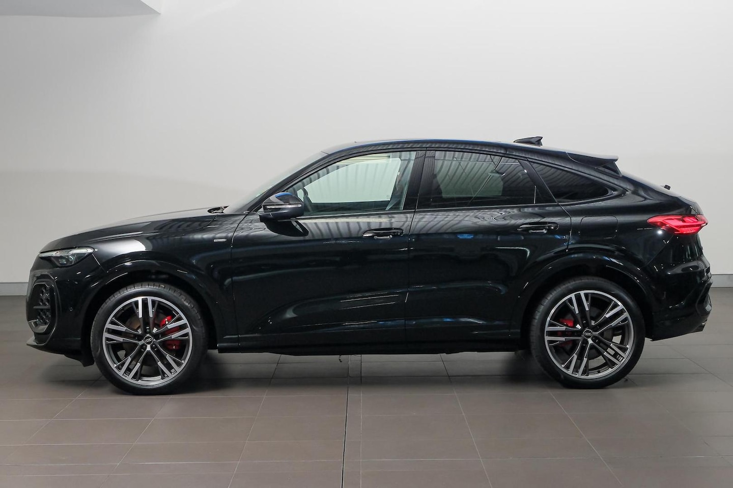 Image about Audi Q5 Sportback e-hybrid quattro S tronic