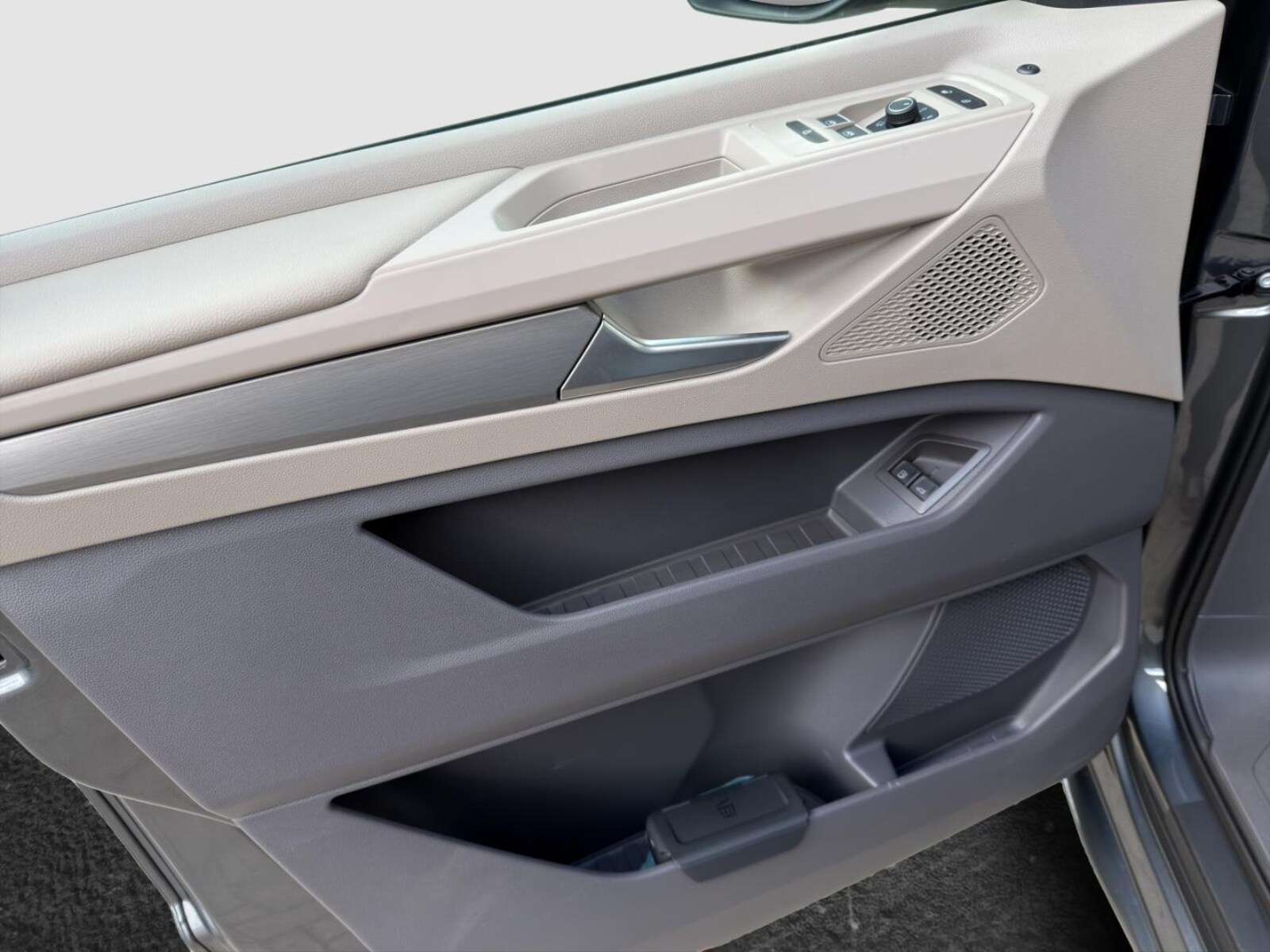 Volkswagen Multivan Langversion – Bild 7