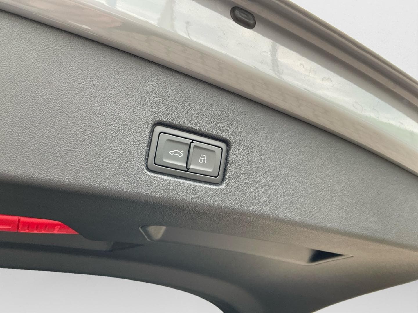 Bild über Audi Q4 e-tron 40 e-tron - für weitere Informationen kontaktieren Sie den Audi Partner