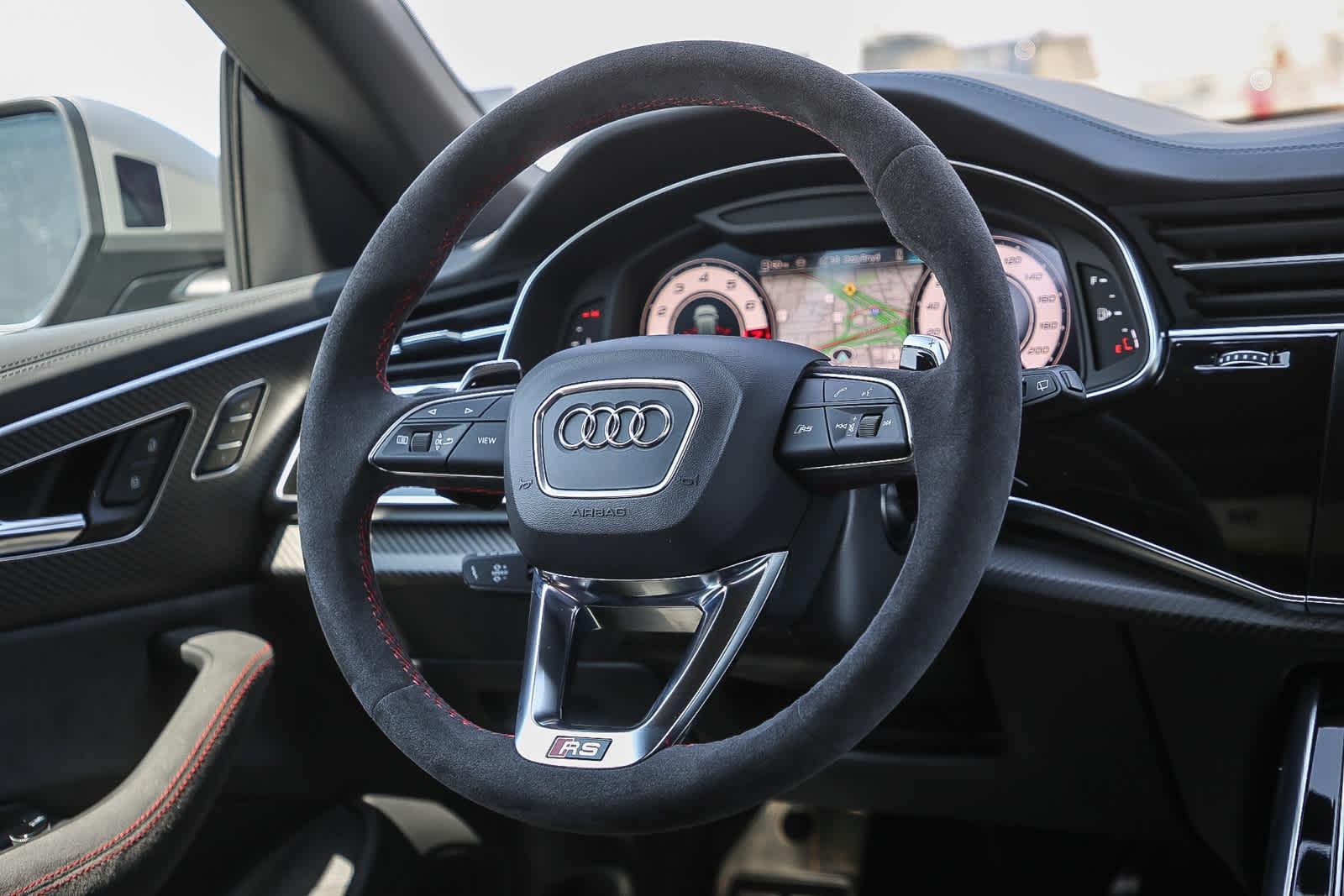 2025 Audi RS Q8 Base - Photo 17