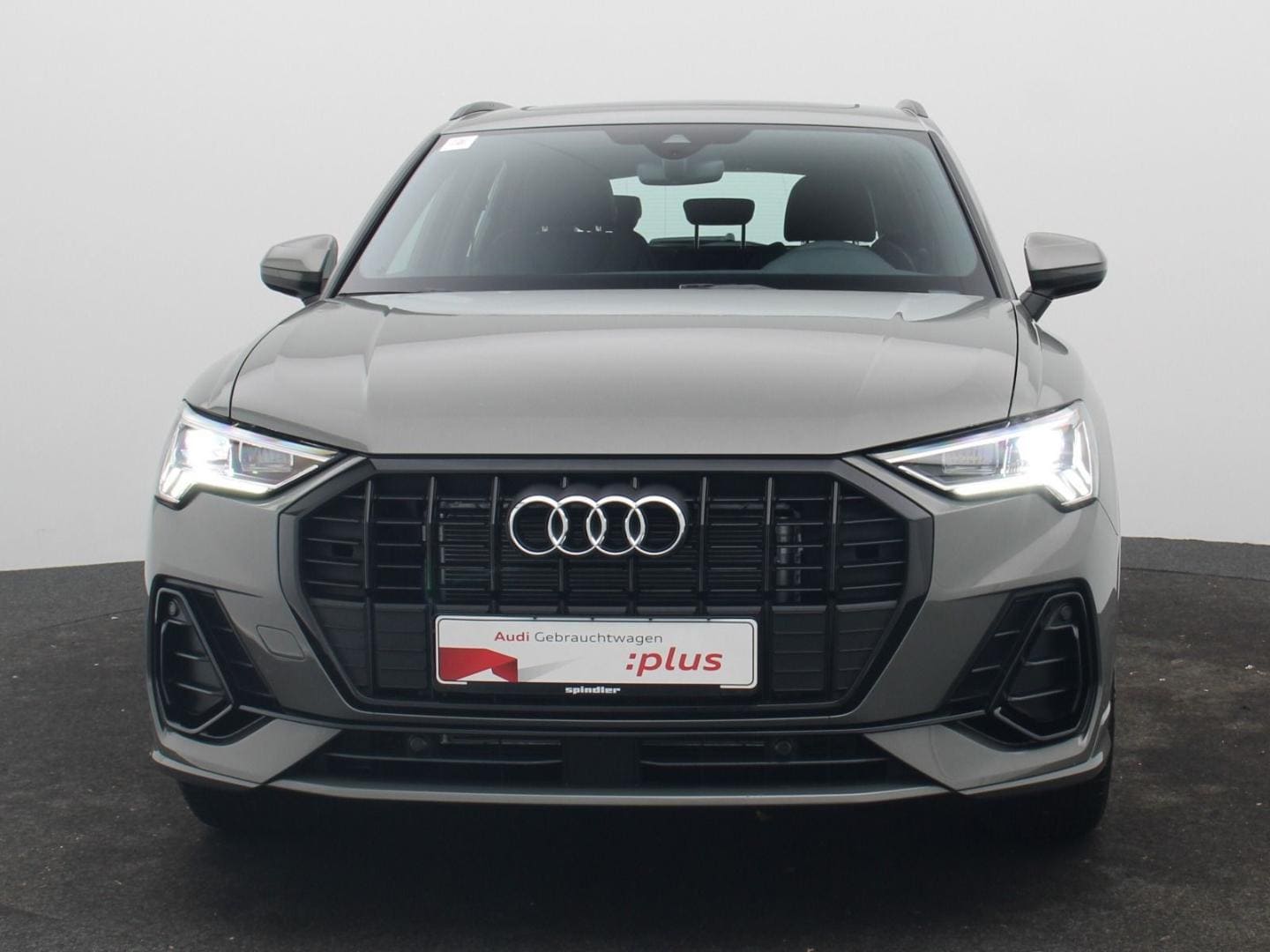 Bild über Audi Q3 S line 35 TFSI S tronic - für weitere Informationen kontaktieren Sie den Audi Partner