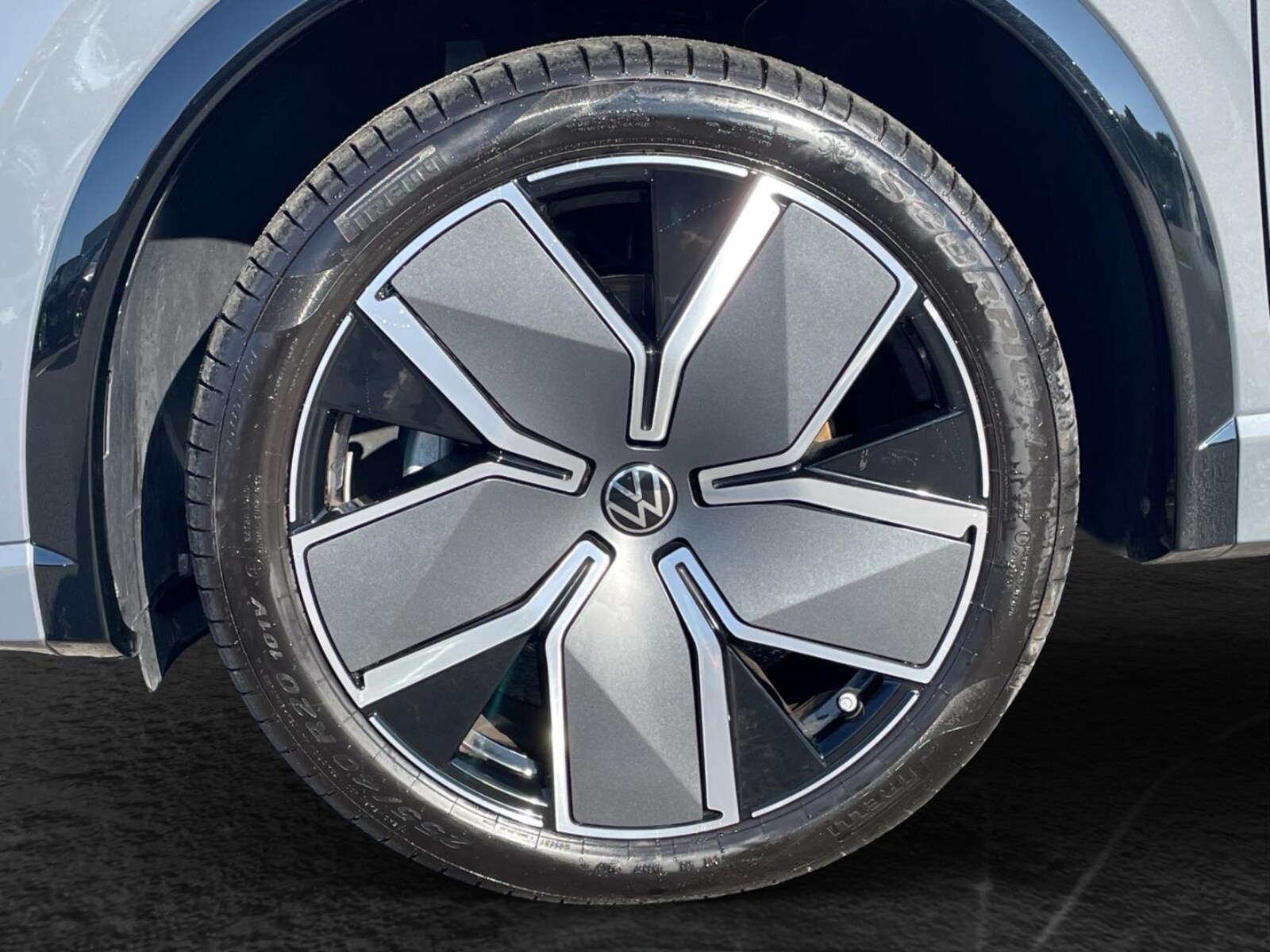 Volkswagen Tiguan – Bild 6