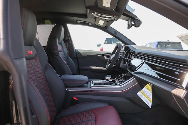 2025 Audi RS Q8 Base - Photo 19