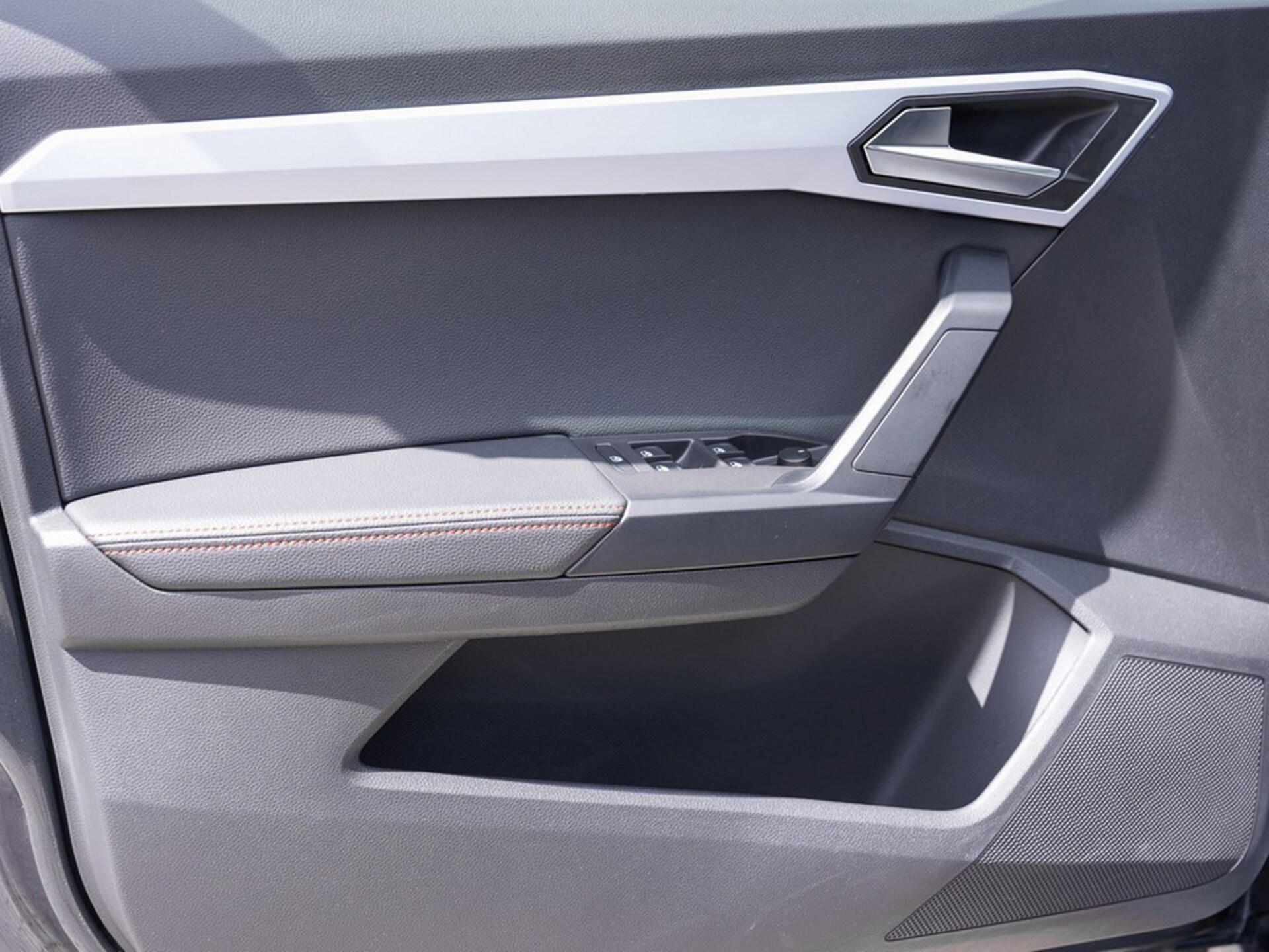 SEAT Arona FR