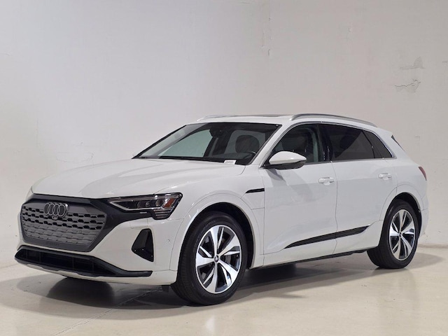 2024 Audi Q8 e-tron
