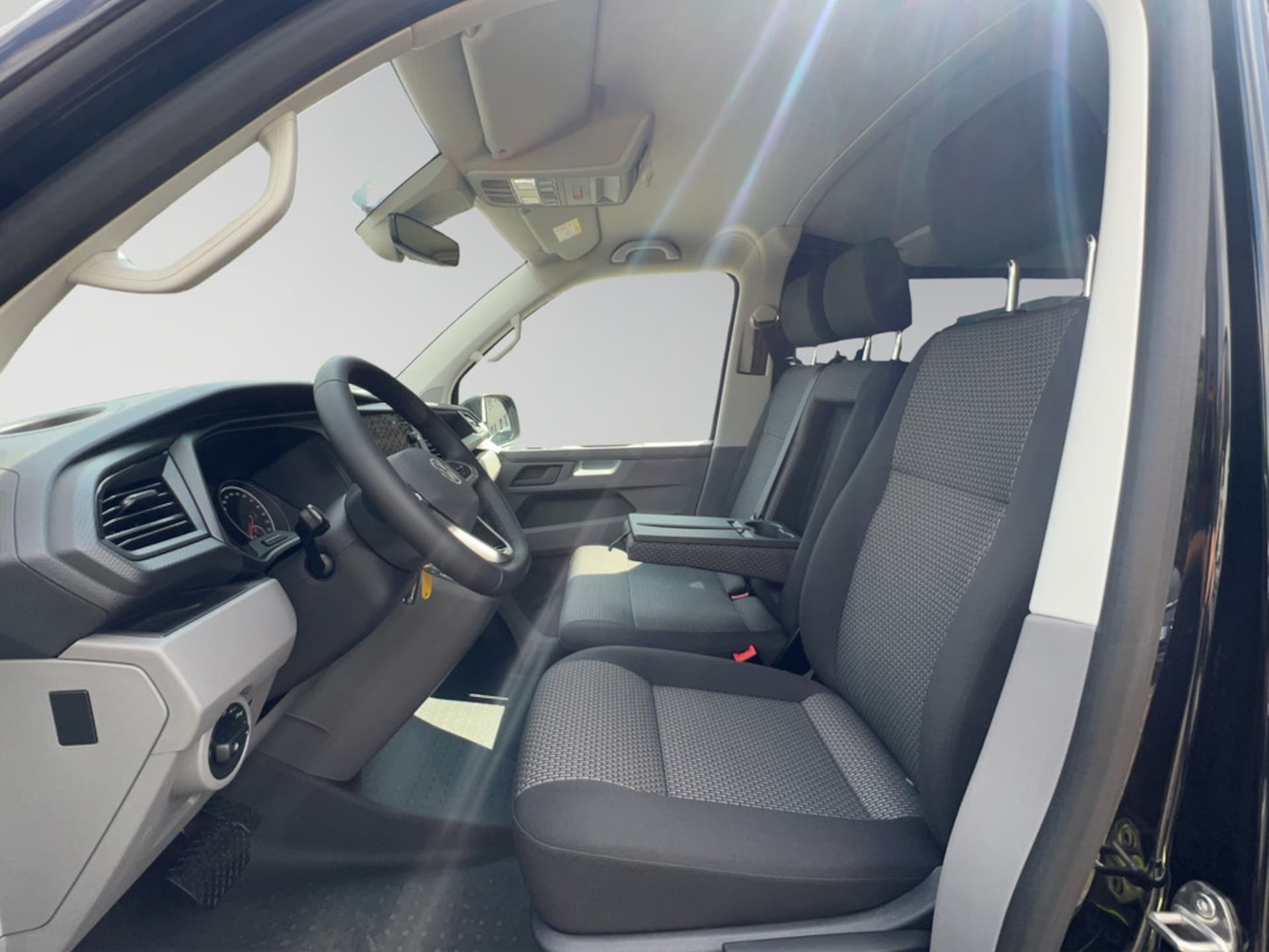 Volkswagen T6.1 Transporter Kombi kurzer Radstand