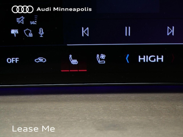 2025 Audi New Q5 Premium Plus - Photo 32