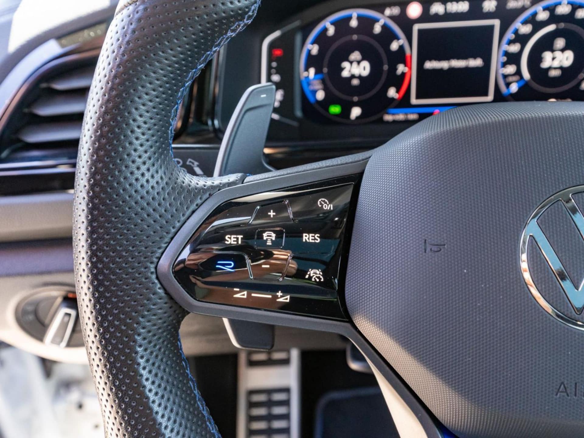 Volkswagen T-Roc R