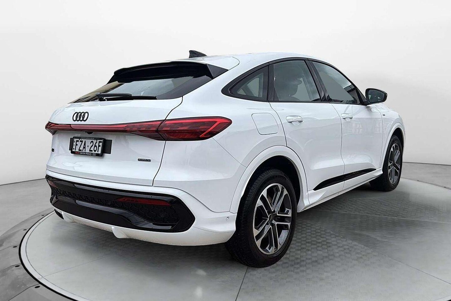 Image about Audi Q5 Sportback TDI quattro 150 kW