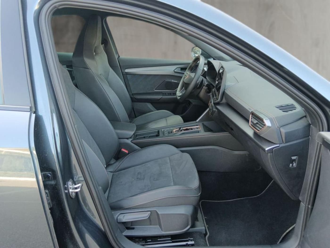 CUPRA Formentor 1.5 TSI e-Hybrid VZ DSG 200 kW (272 CV) — photo 5