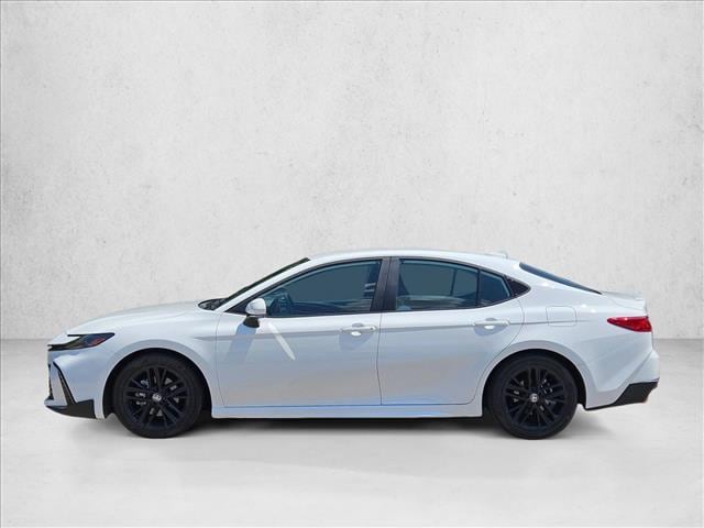 2025 Toyota Camry SE - Photo 8