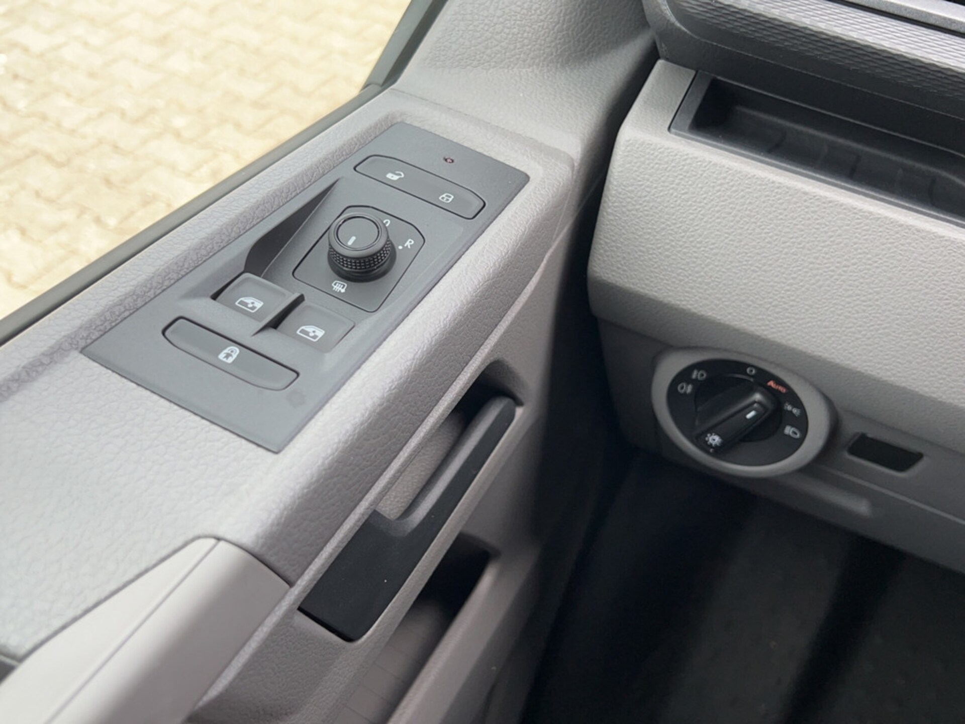 Volkswagen T6.1 Transporter Kombi kurzer Radstand
