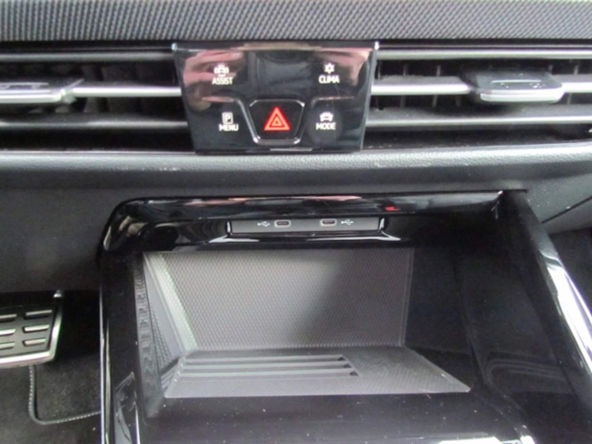 Volkswagen Golf Variant R-Line