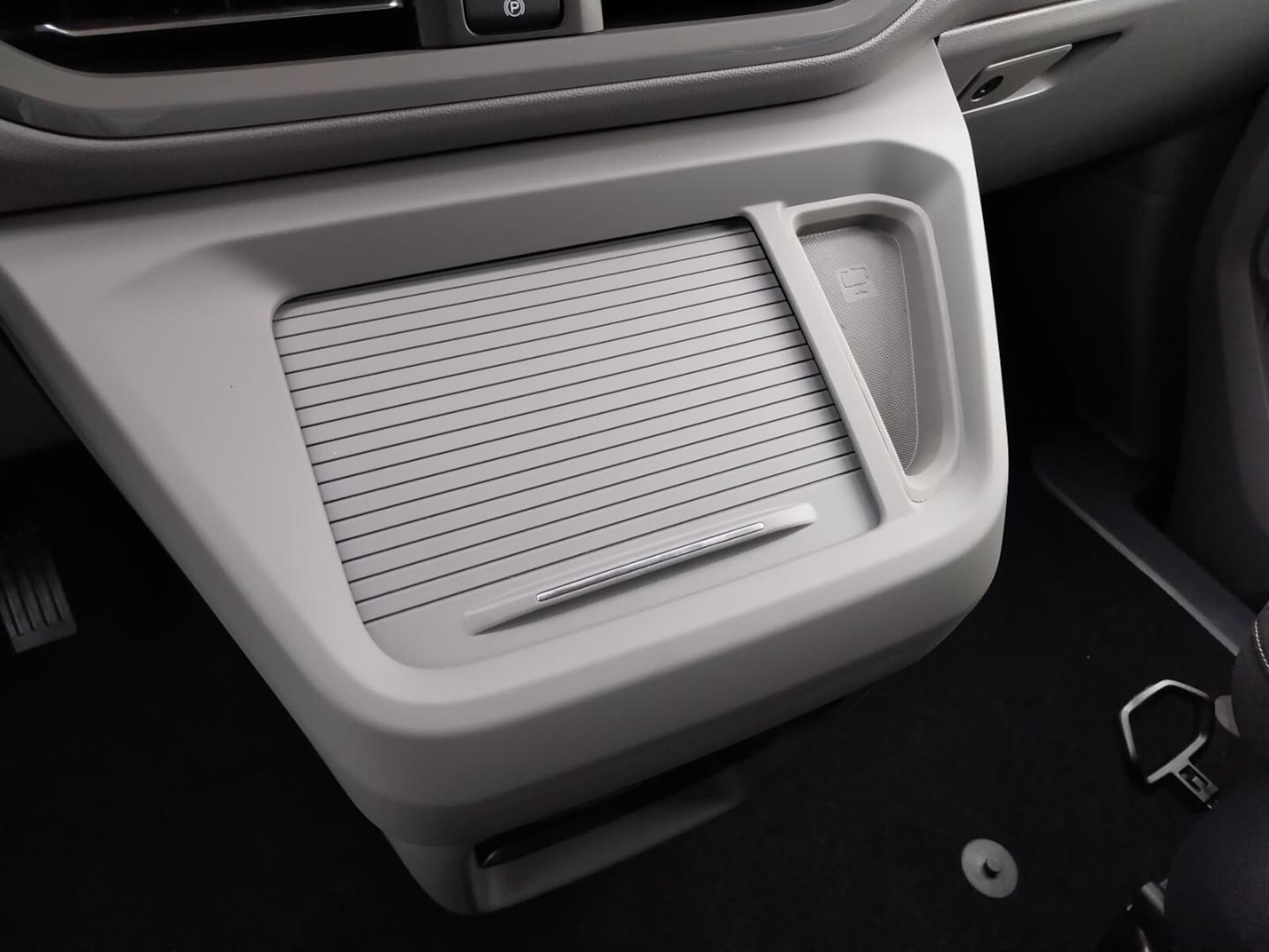 Volkswagen Caravelle długi roztaw osi Life