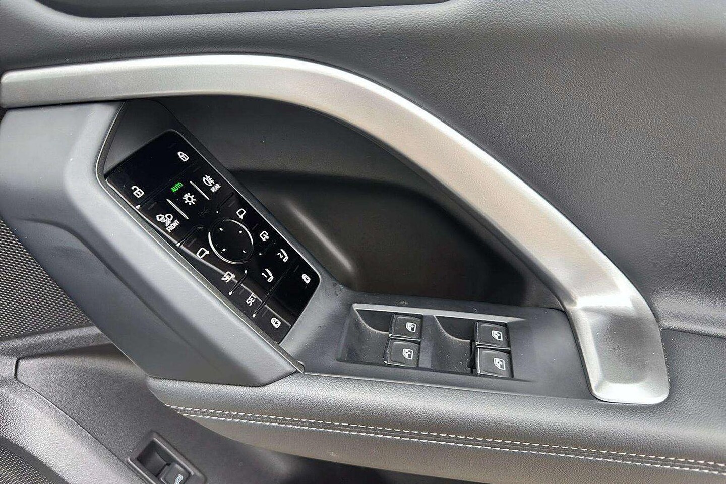 Image about Audi Q5 Sportback TDI quattro 150 kW