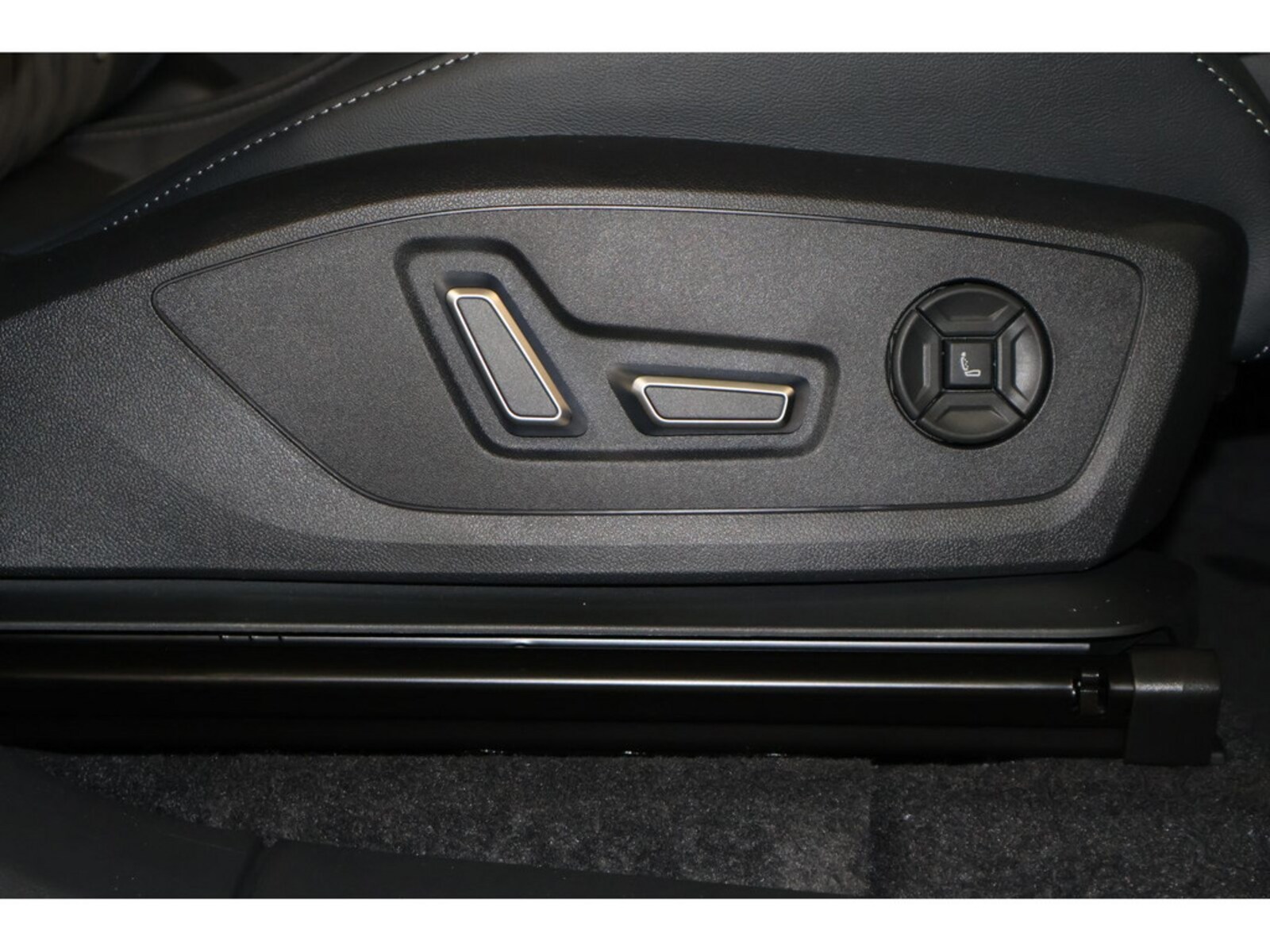 Audi Q6 e-tron – Bild 18
