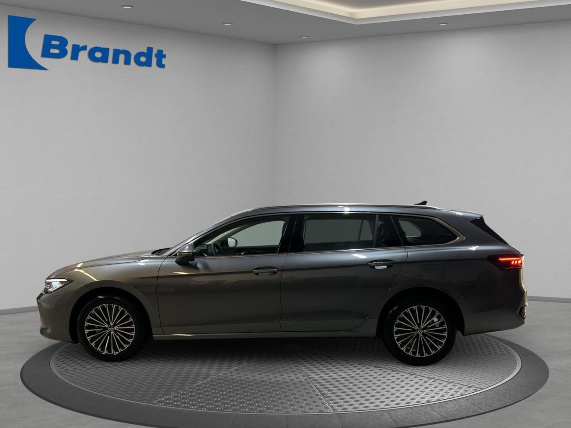 Volkswagen Passat Elegance