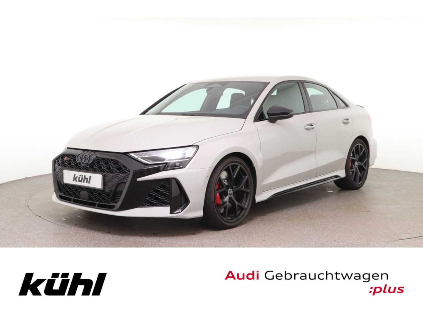 Bild über Audi RS 3 Limousine TFSI quattro 294 kW S tronic - für weitere Informationen kontaktieren Sie den Audi Partner