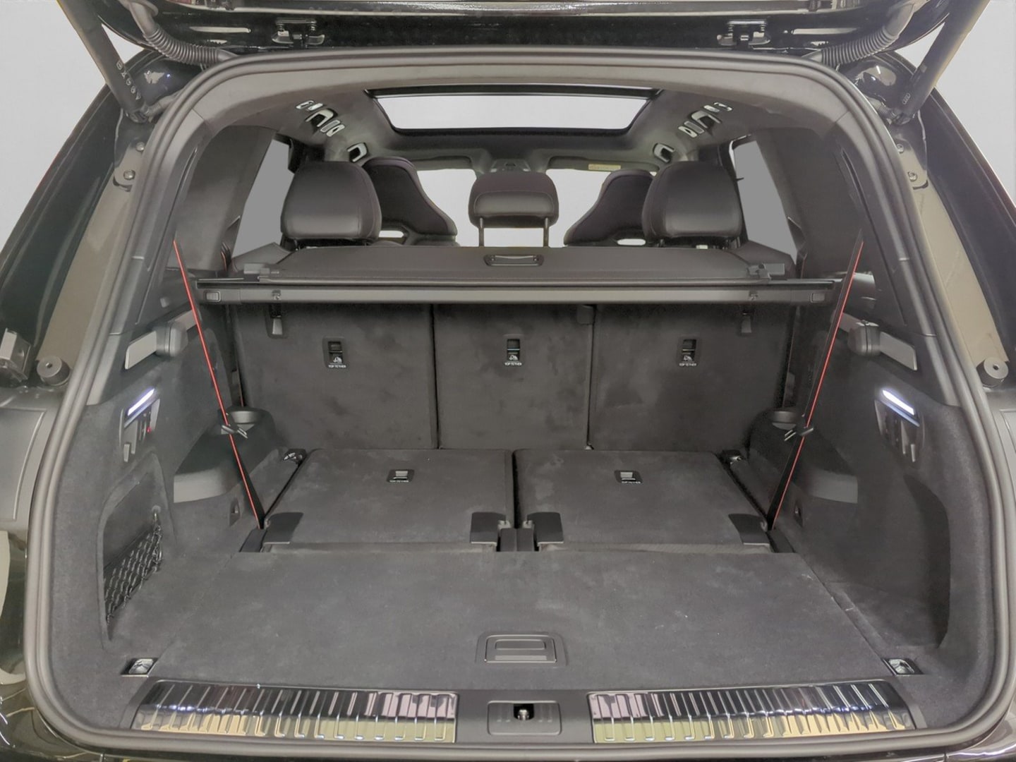 Bild über Audi Q7 SUV TDI quattro 220 kW tiptronic - für weitere Informationen kontaktieren Sie den Audi Partner