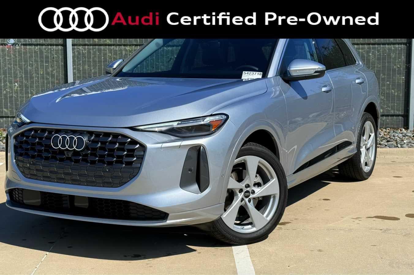 2025 Audi Q5 40 Premium Plus's photo