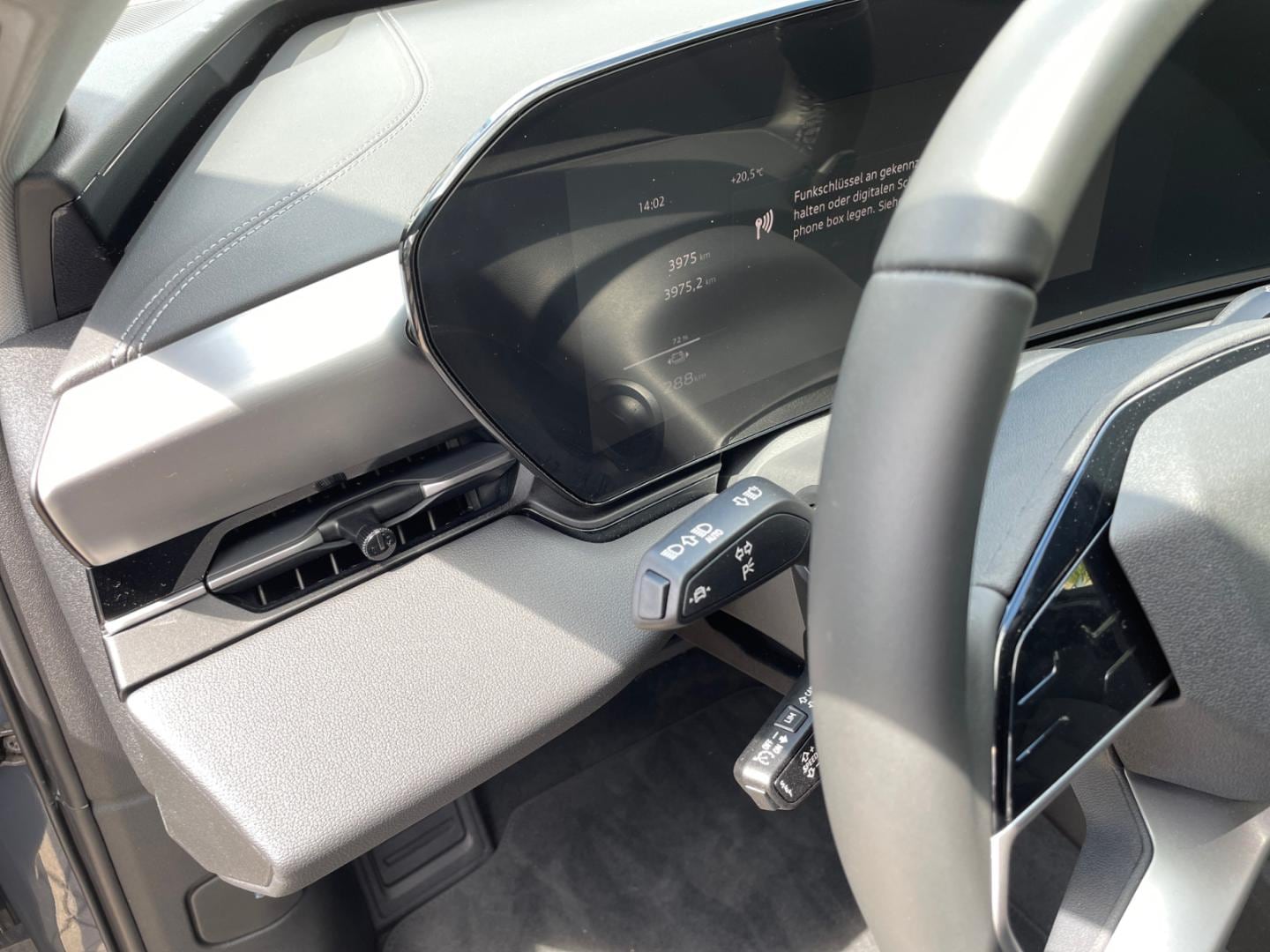 Bild über Audi A6 Avant e-tron e-tron - für weitere Informationen kontaktieren Sie den Audi Partner