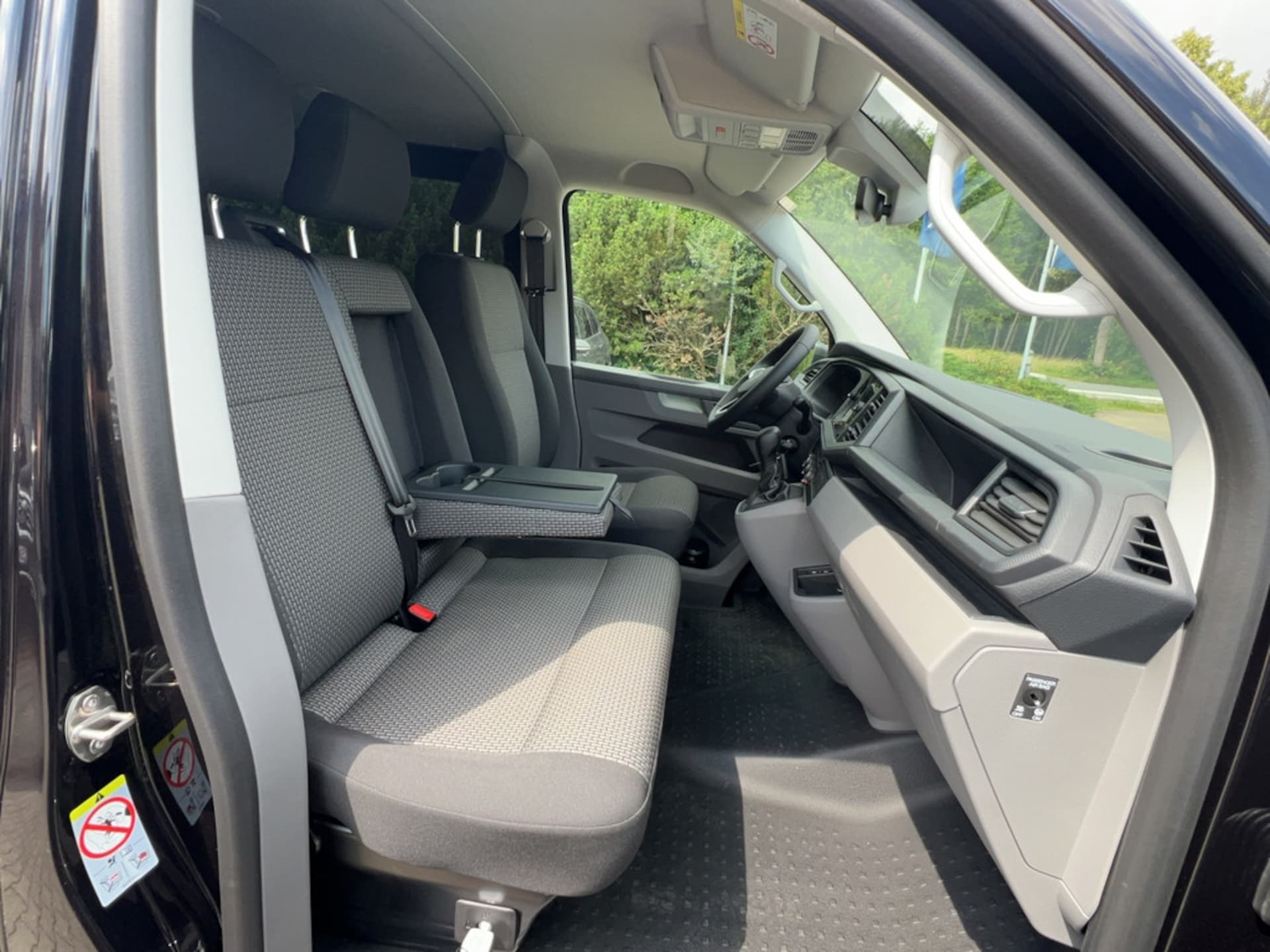 Volkswagen T6.1 Transporter Kombi kurzer Radstand
