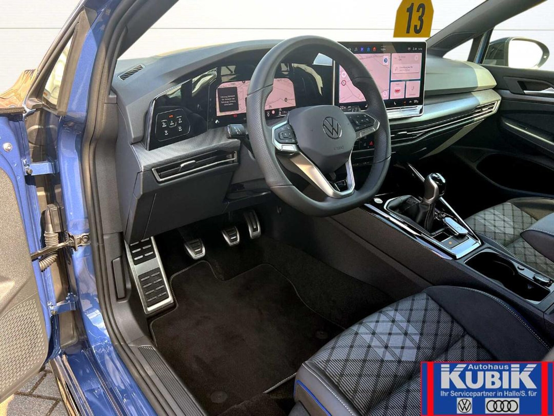 Volkswagen Golf R-Line