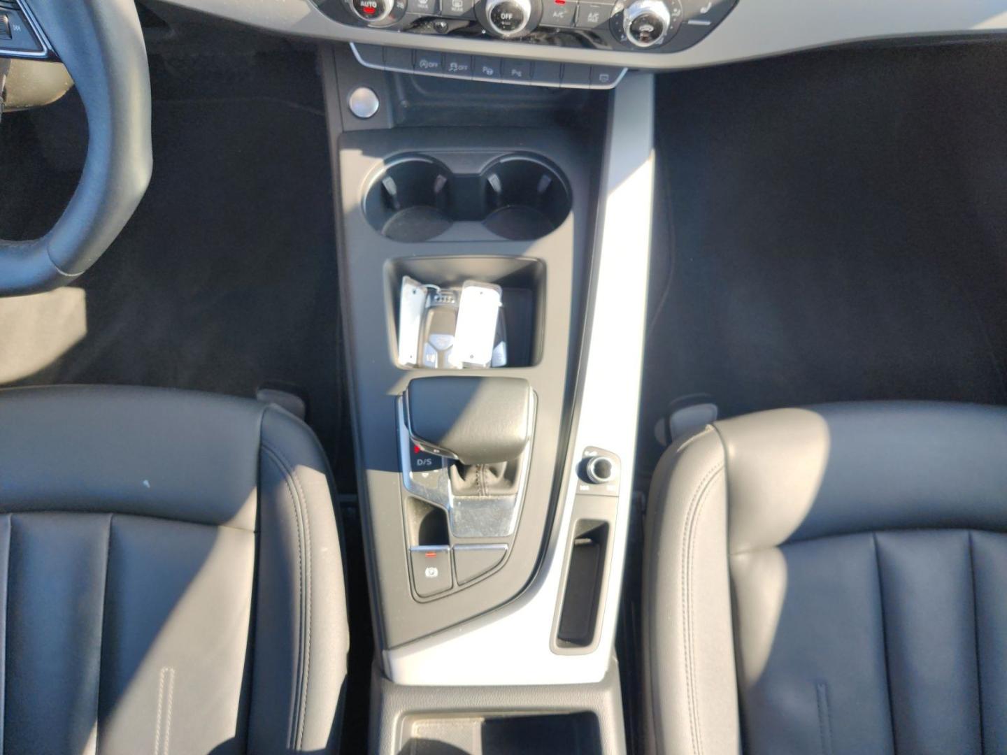 Image about Audi A4 Avant S line 35 TFSI S tronic