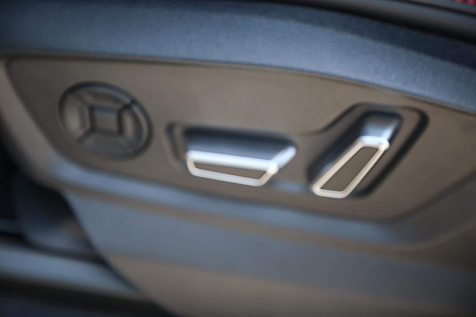 2025 Audi RS Q8 Base - Photo 26