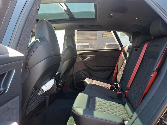 2026 Audi SQ8 Prestige - Photo 6