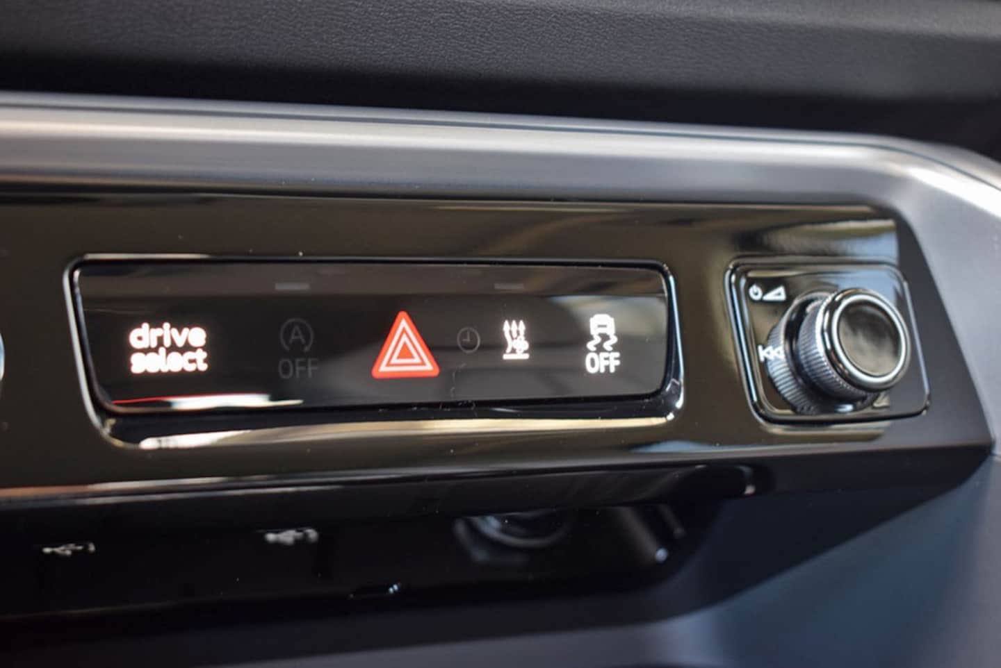 Bild über Audi Q5 SUV TDI quattro 150 kW S tronic - für weitere Informationen kontaktieren Sie den Audi Partner