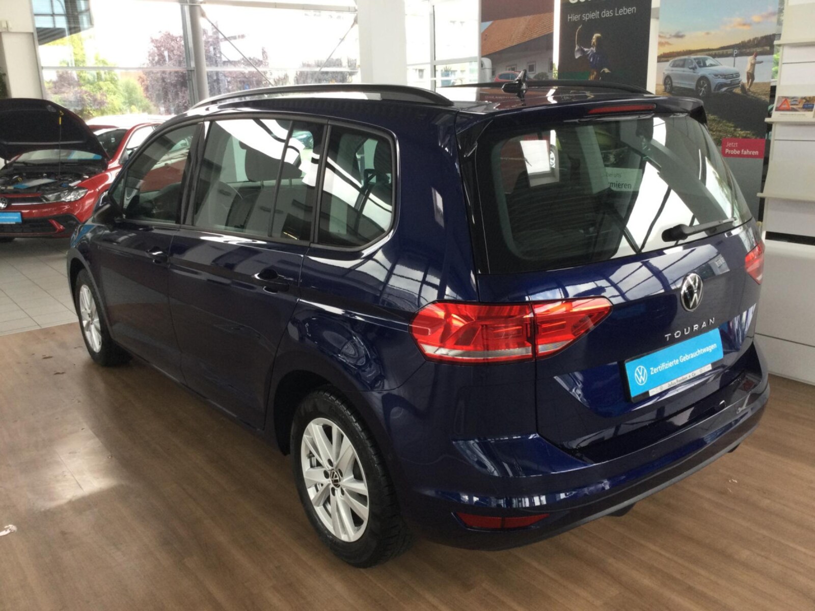 Volkswagen Touran – Bild 8