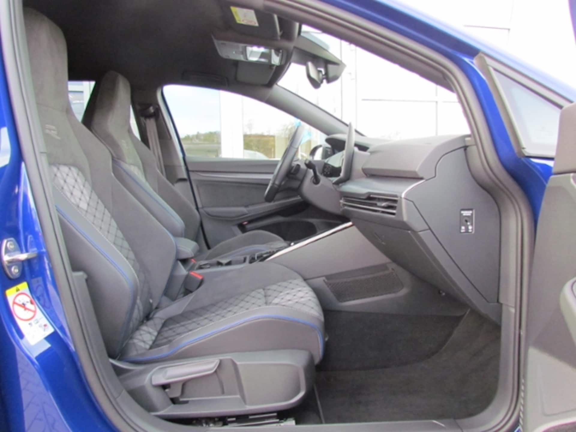 Volkswagen Golf Variant R-Line