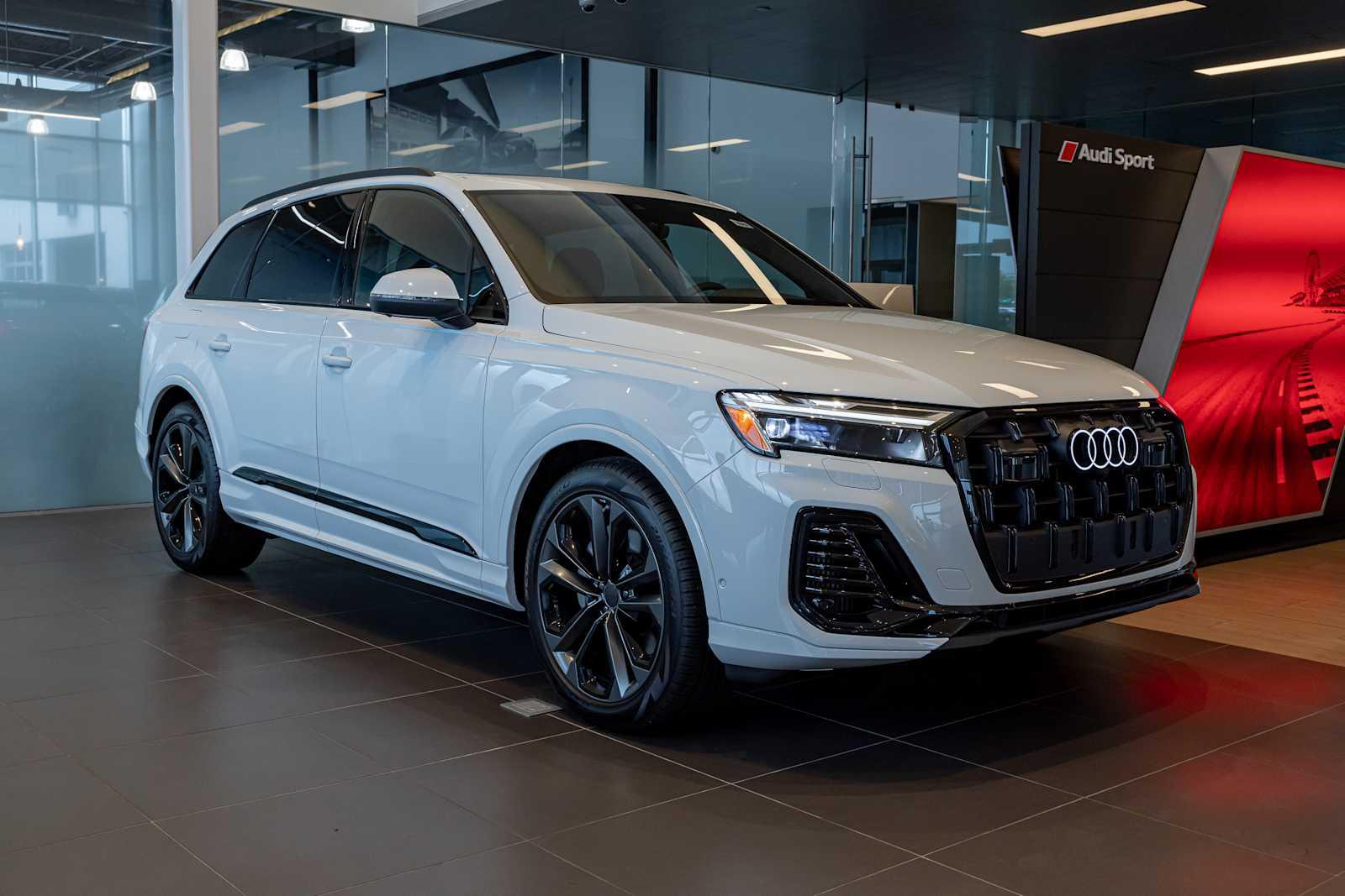 2026 Audi Q7 55 Premium Plus quattro Tiptronic's photo