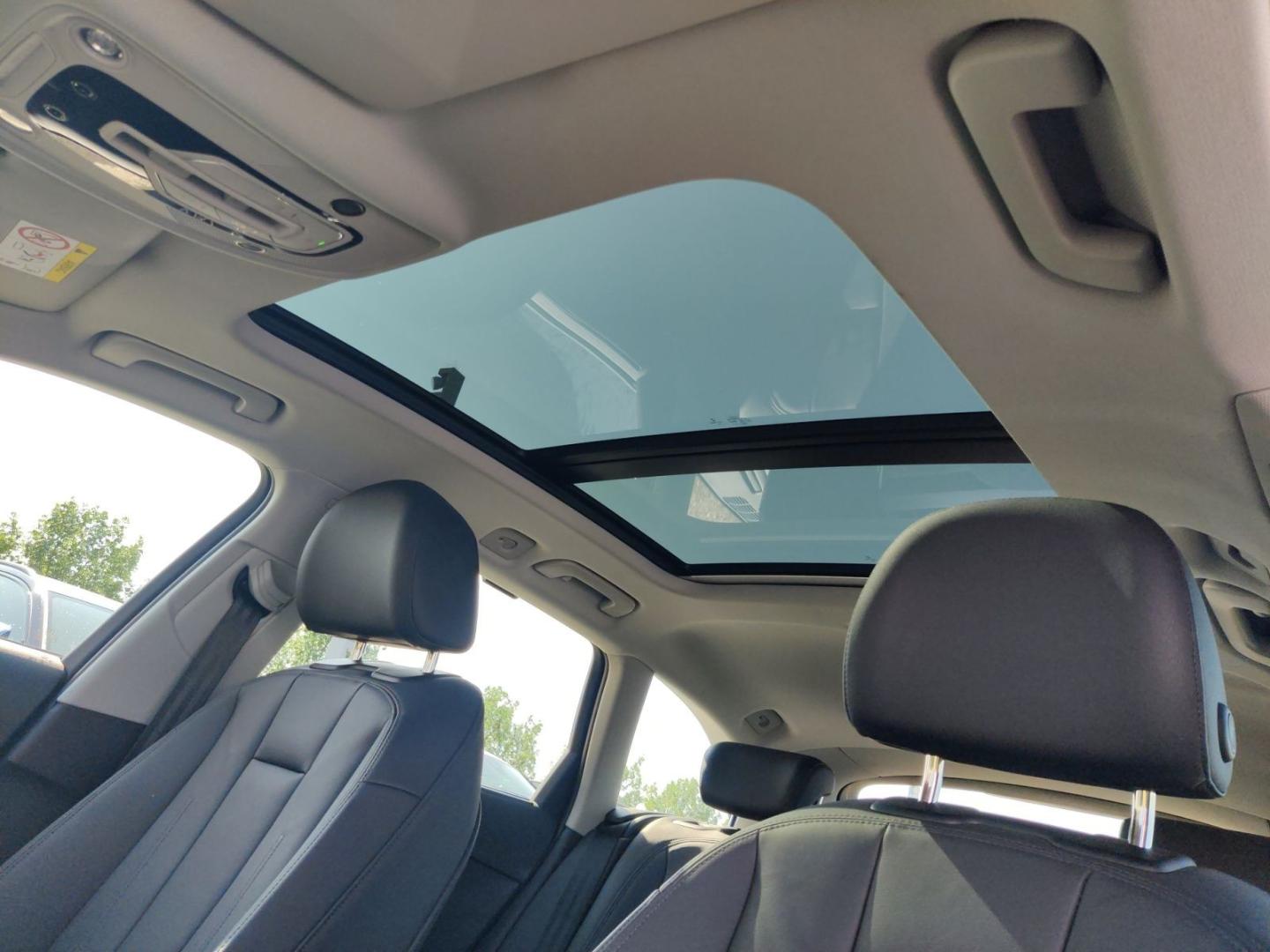 Image about Audi A4 Avant S line 35 TFSI S tronic