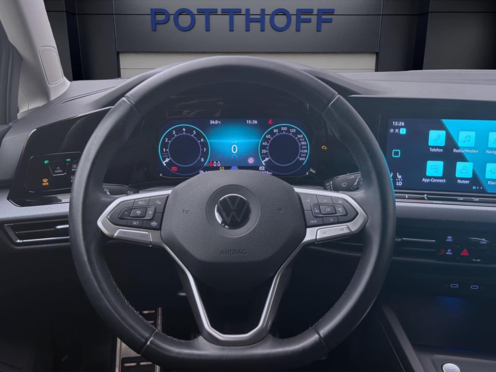Volkswagen Golf Life