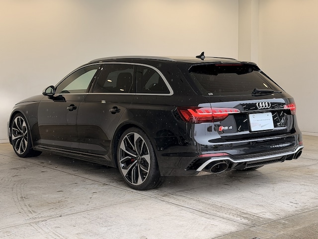 Audi RS 4 Avant RS 4 Avant for more details contact your dealer
