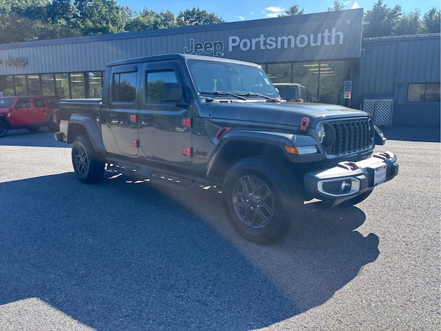 2024 Jeep Gladiator