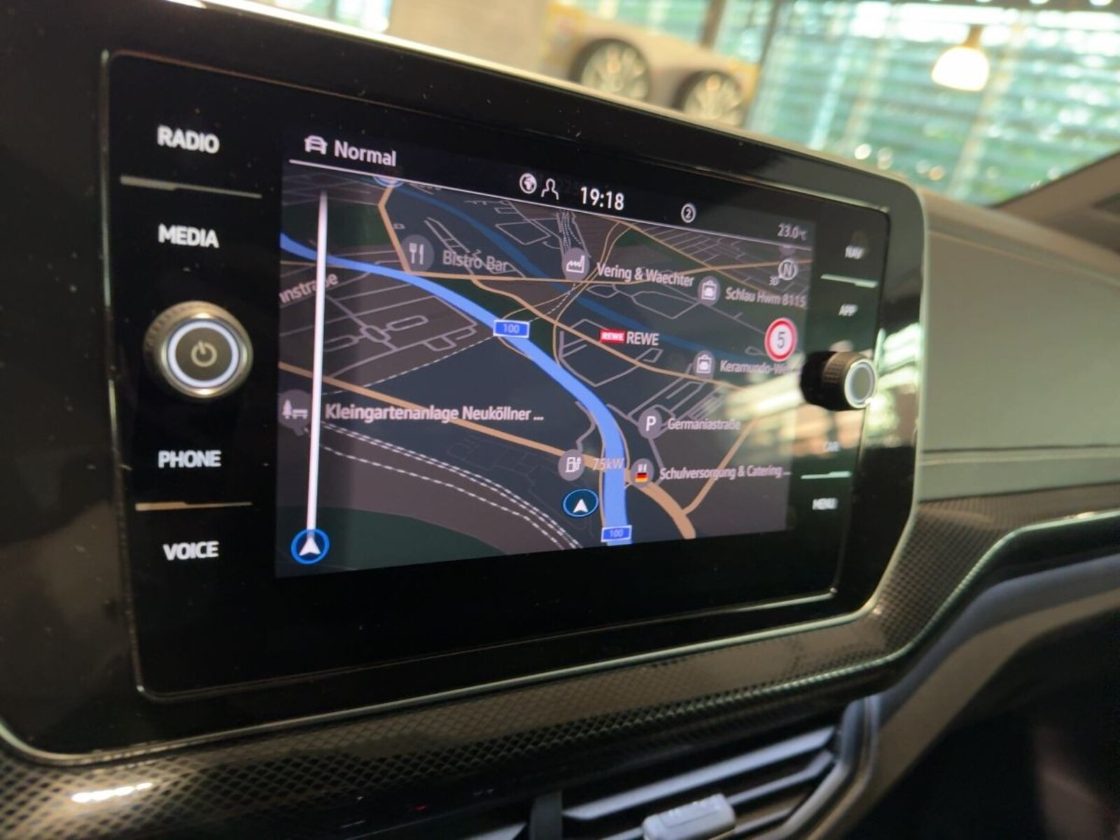 Volkswagen T-Cross – Bild 11