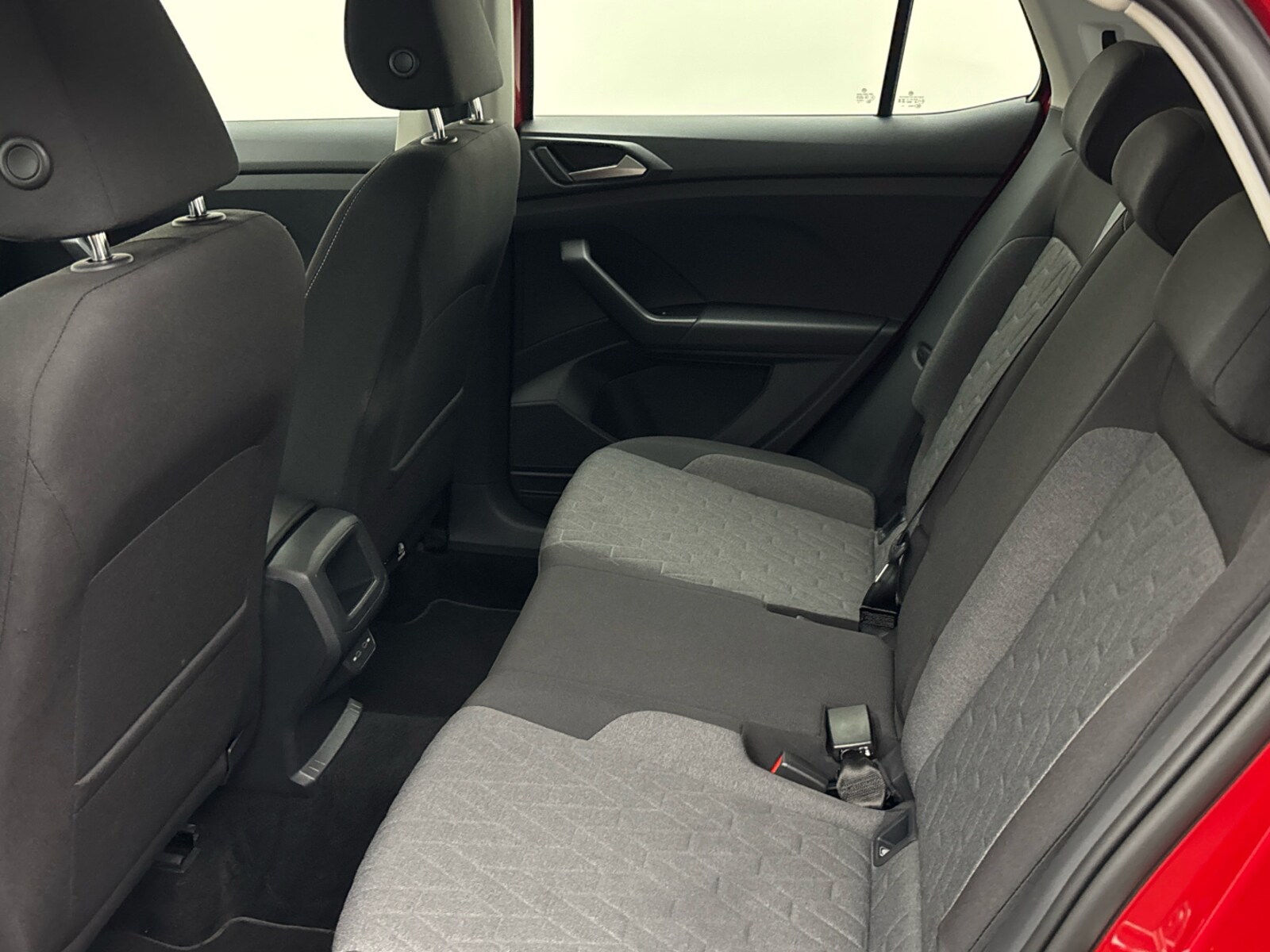 Volkswagen T-Cross – Bild 11